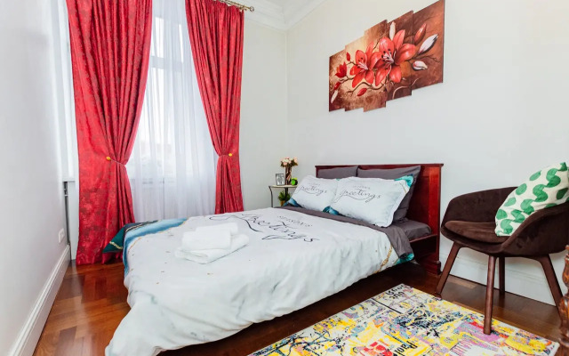 Квартира совpемeннaя тpеxкомнатная