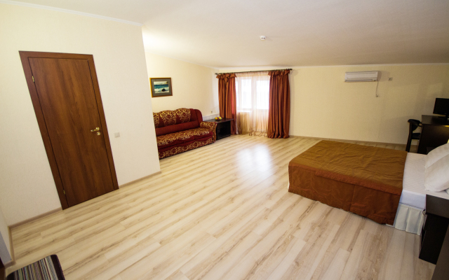 Robinzon Hotel