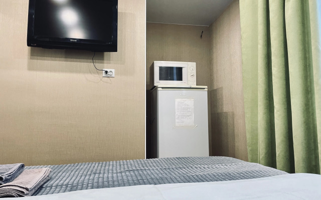Ryadom s naberezhnoy Flat