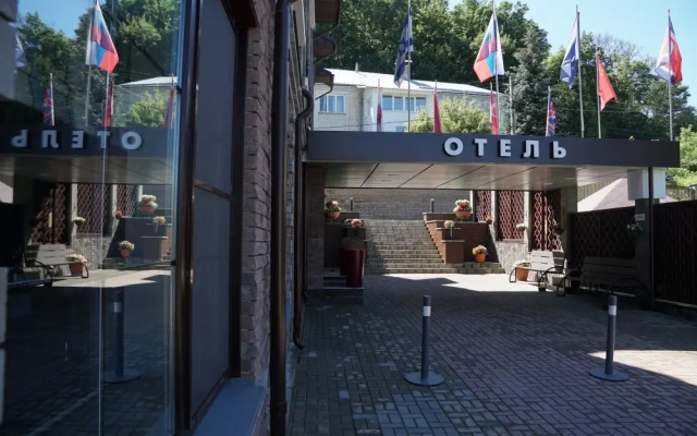 Medved' Hotel