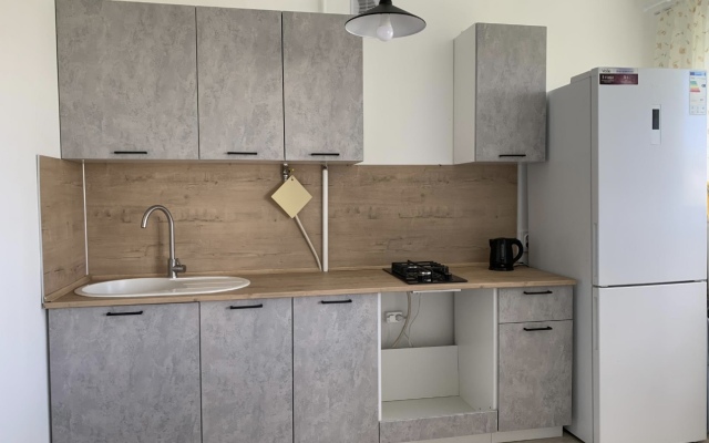 Tryokhkomnatnaya Ryadom S Tsentrom Flat