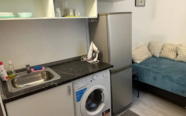 Studiya U M Novokuznetskaya Flat