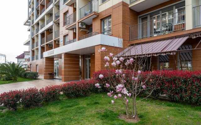 Studiya u morya s bassejnom na territorii. Karavella 112 Apartments