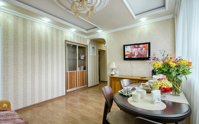 Kashtanovaya Alleya Flat