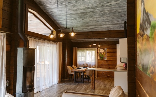 Baza Otdykha Dom Les Chalet Berloga Country Resort