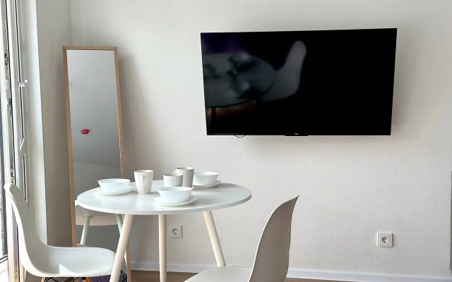 Studiya Na 3 Chelovek Bez Doplat Flat