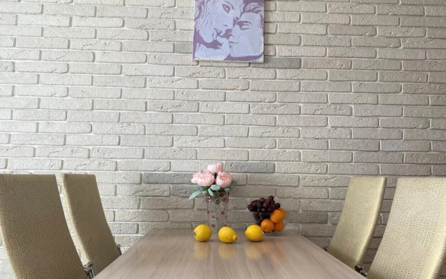 Na Ulitse Kostyushko Grigorovicha 44 Flat