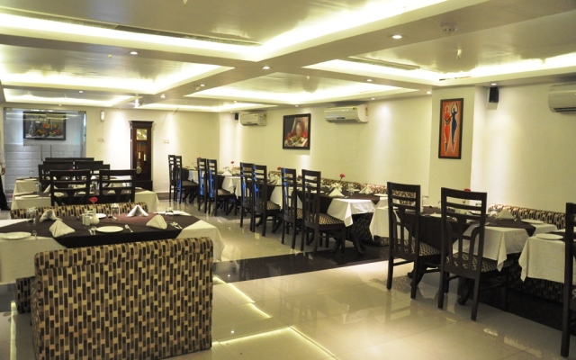 Hotel Mandakini Royal