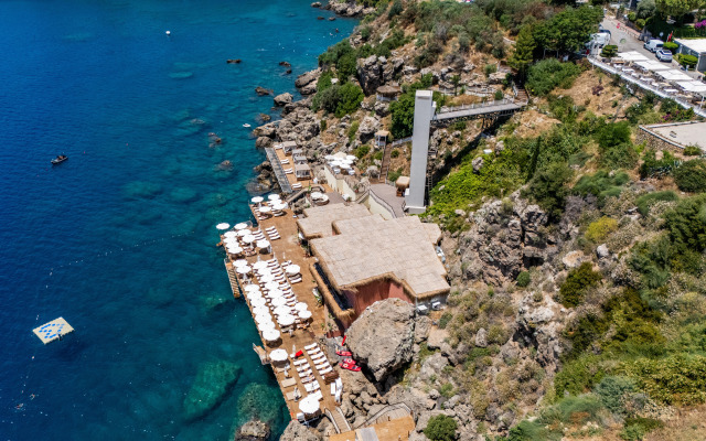 La Boutique Hotel & Suites (Adult Only 16+)