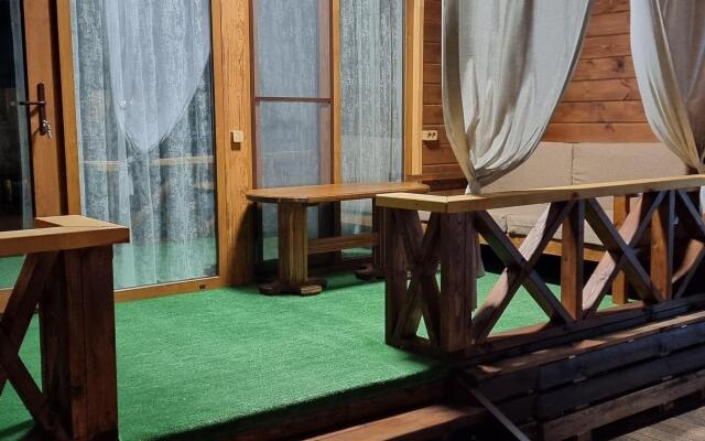 Viktoriya Guest House