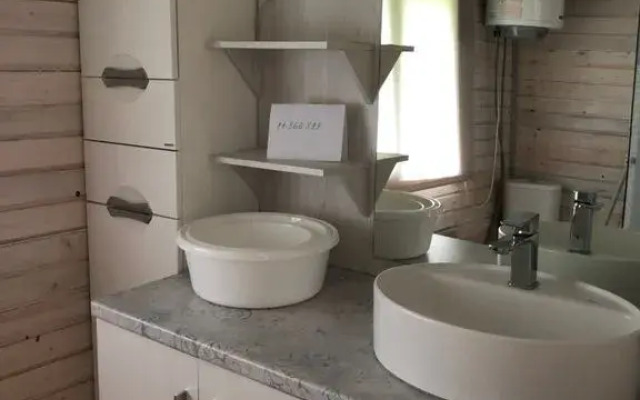 Частный дом уютный деревянный с красивым видом