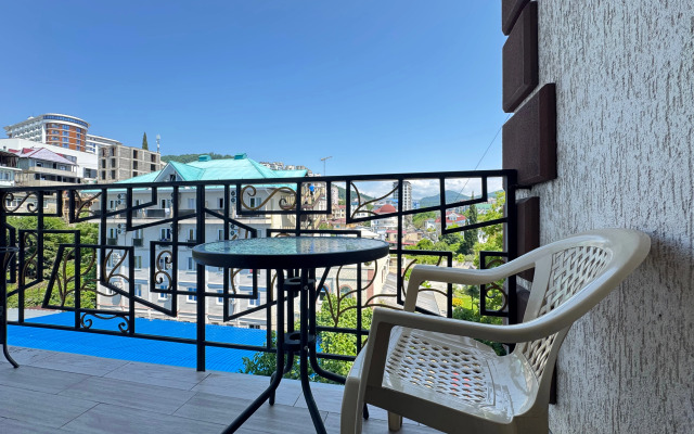 Апартаменты в центральном Сочи рядом с морем