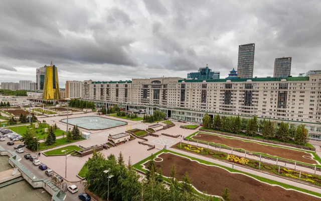 Na Ulitse Dostyk, 14 Apartments