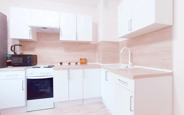 Na Ulitse Akademika Makeeva 20 Flat