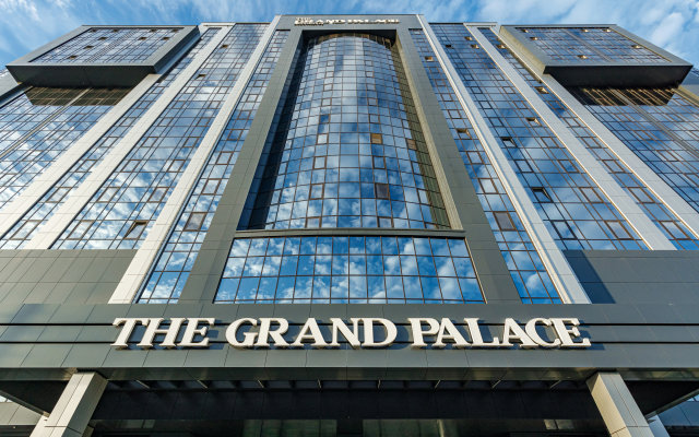 The Grand Palace Apartments