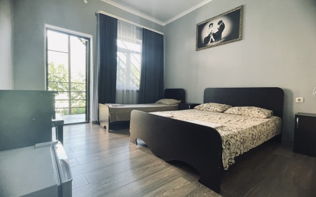 Lad Guest House