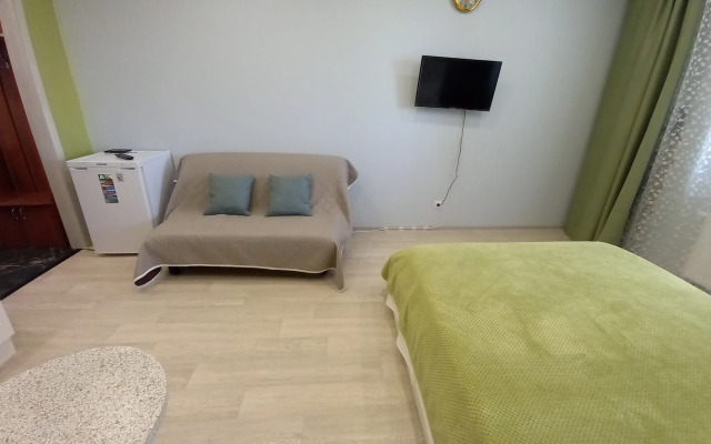 Квартира Студия на Калашникова 25