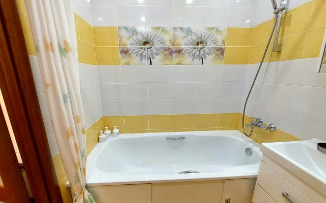 Uyutnaya Na Sviridova Flat