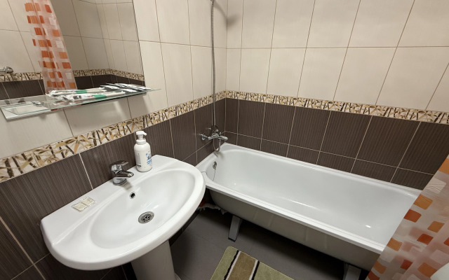 Uyutnaya odnushka s vidom na Olimpiyskiy park Flat