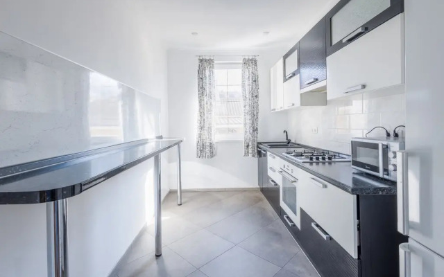 Avsteria Guest House