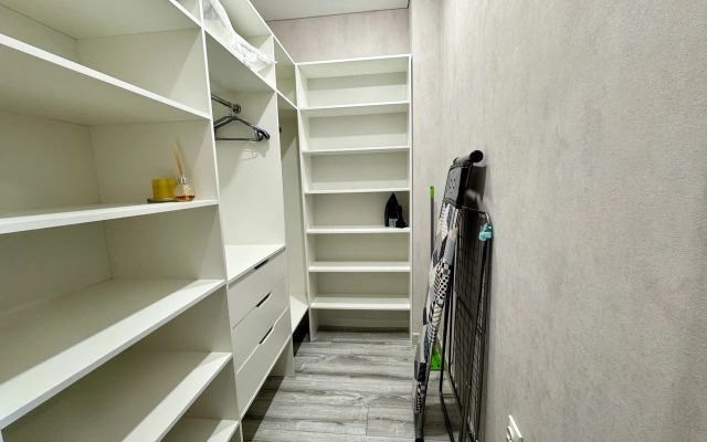 Квартира с панорамным видом, Новосёлов 5/1