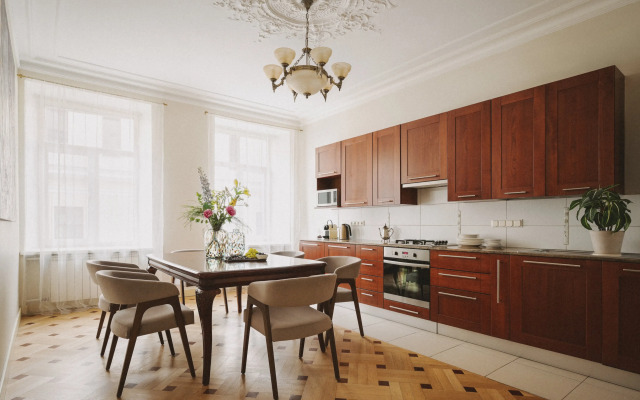 Апартаменты Minin Apartments у Эрмитажа 130 кв.м.