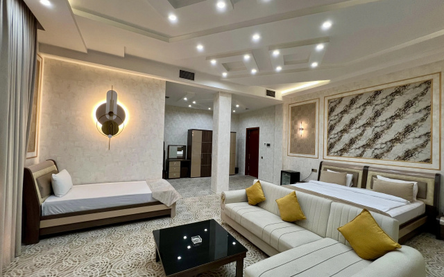 Royal Mansion