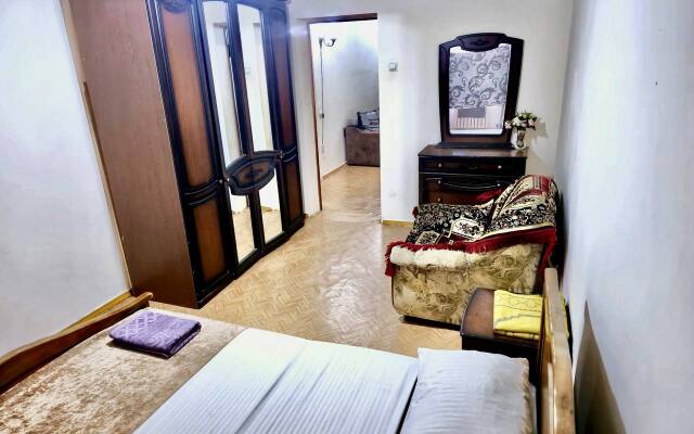 Квартира Sutochno Kvartira05