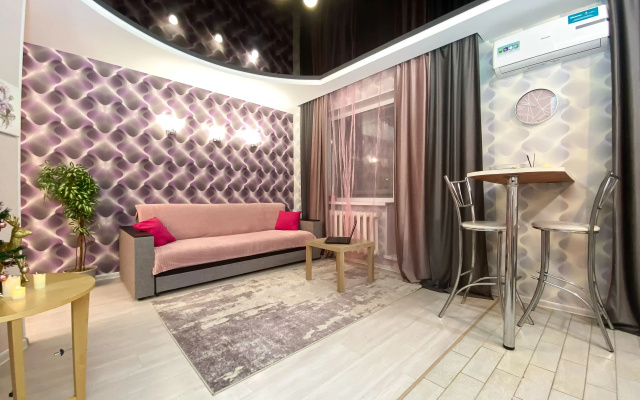 Apartamenty s dizajn-remontom u parka