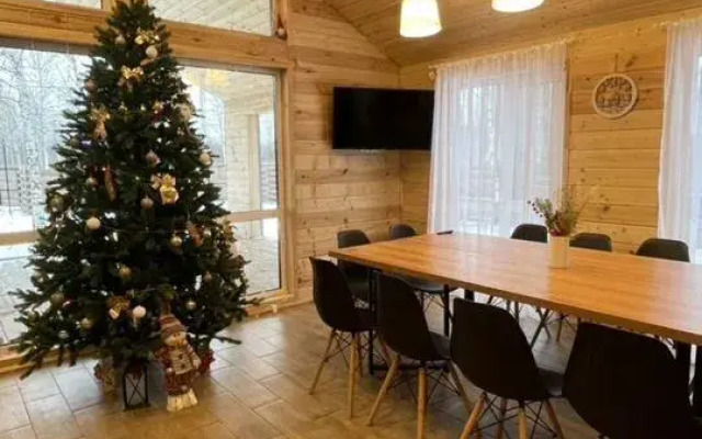 V Dntsn Zelyony Bor Na Lesnoy 4 Private house