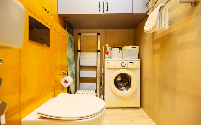 R Line Apartments