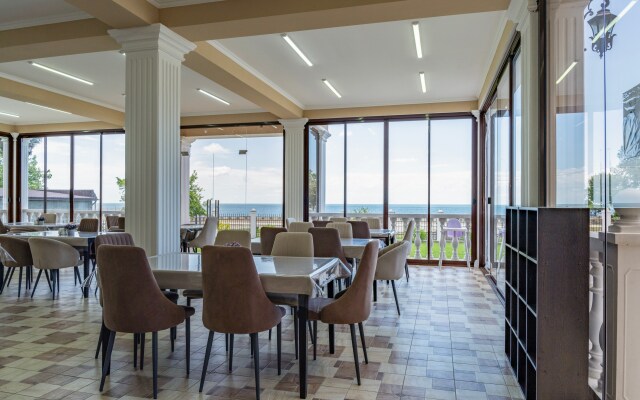 Grace Faors Hotel