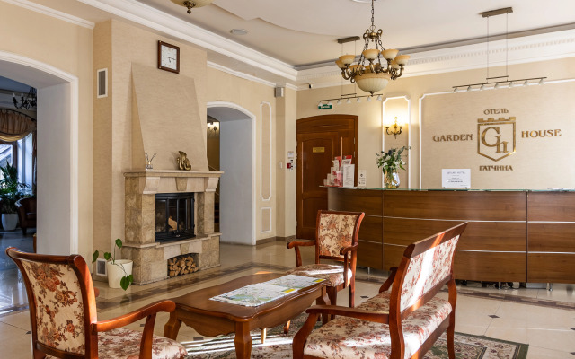 Golden Hotel