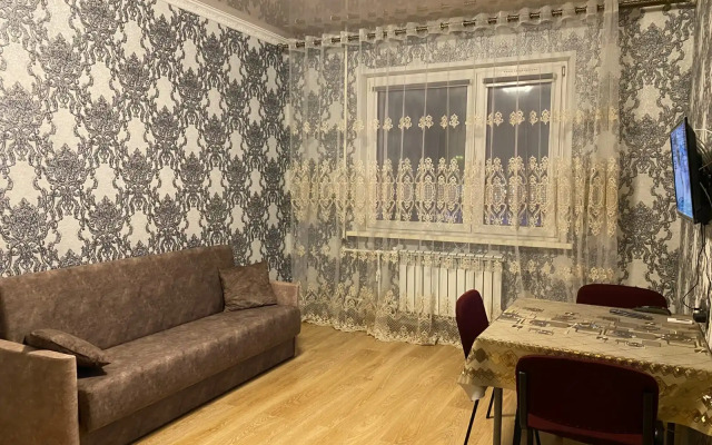 Aura 647 Apartments