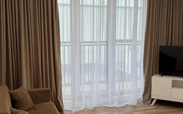 Tryokhkomnatnaya Kvartira V Mezhdurechye Flat