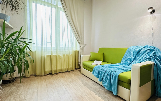 Ujutnaja Evro-dvuhkomnatnaja na 25 jetazhe Flat