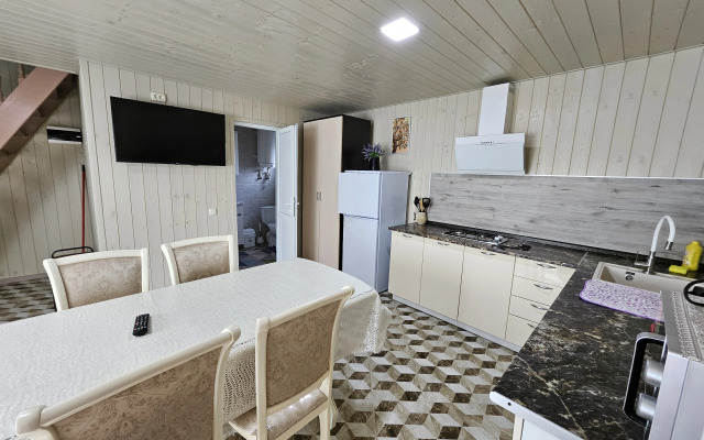 Гостевой дом С.Знаменское - пляж Беляус