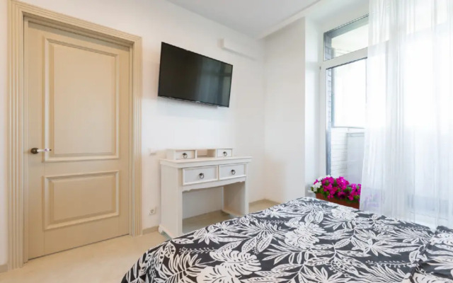 64 V Zhk Otrada Apartments