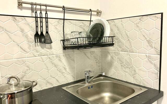 Uyutnaya Kvartira-Studiya S Mangalnoj Zonoj Apartments