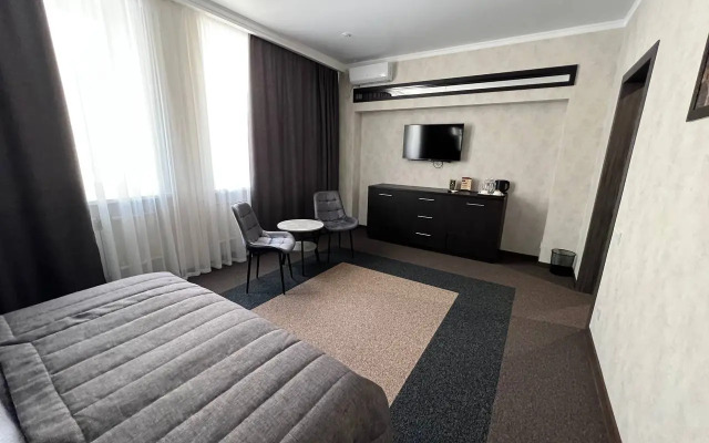 Meridian Hotel
