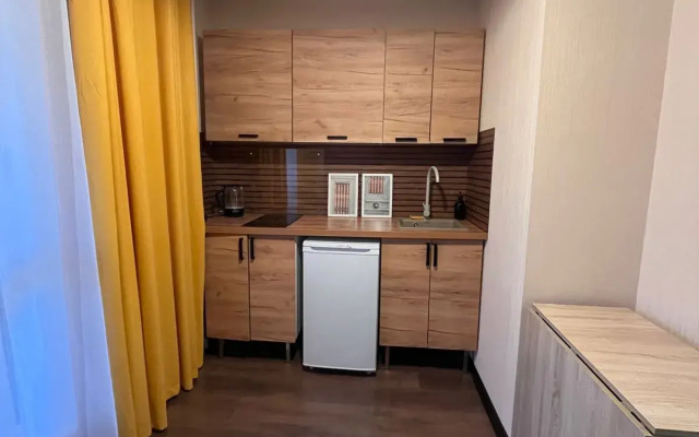 Solnechnaya Kvartira V Yuzhnoy Bittse Flat