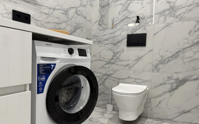 Апартаменты двухкомнатные с балконом