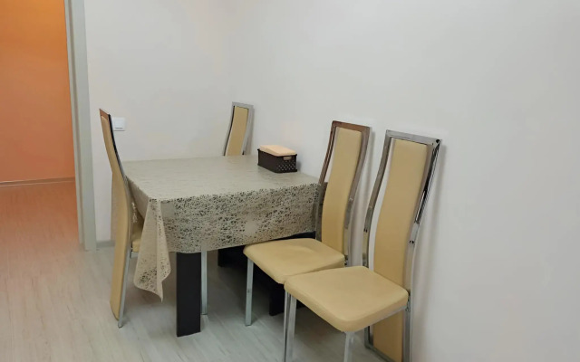 Yevrotreshka (122) Flat