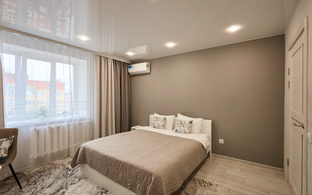 prostornaya i uyutnaya v epicentre zhizni Zasheksninskogo rajona Flat