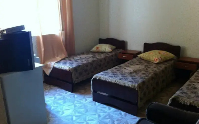Uyut Guest house