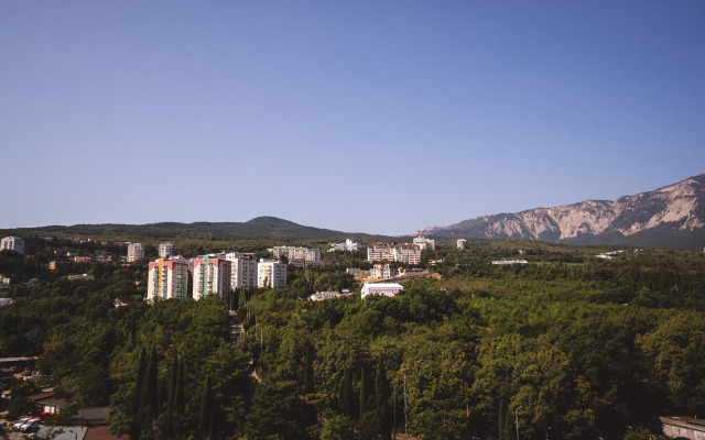 Yalta Almaz Apartments 6