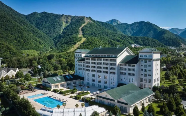 Qafqaz Riverside Hotel