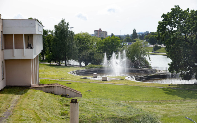 Апартаменты новые и комфортные возле красивого озера