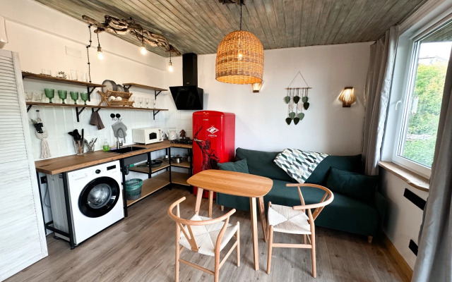 Studiya S Sovremennym Interyerom Flat