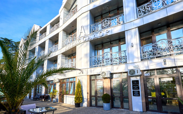 Hotel Ambassador